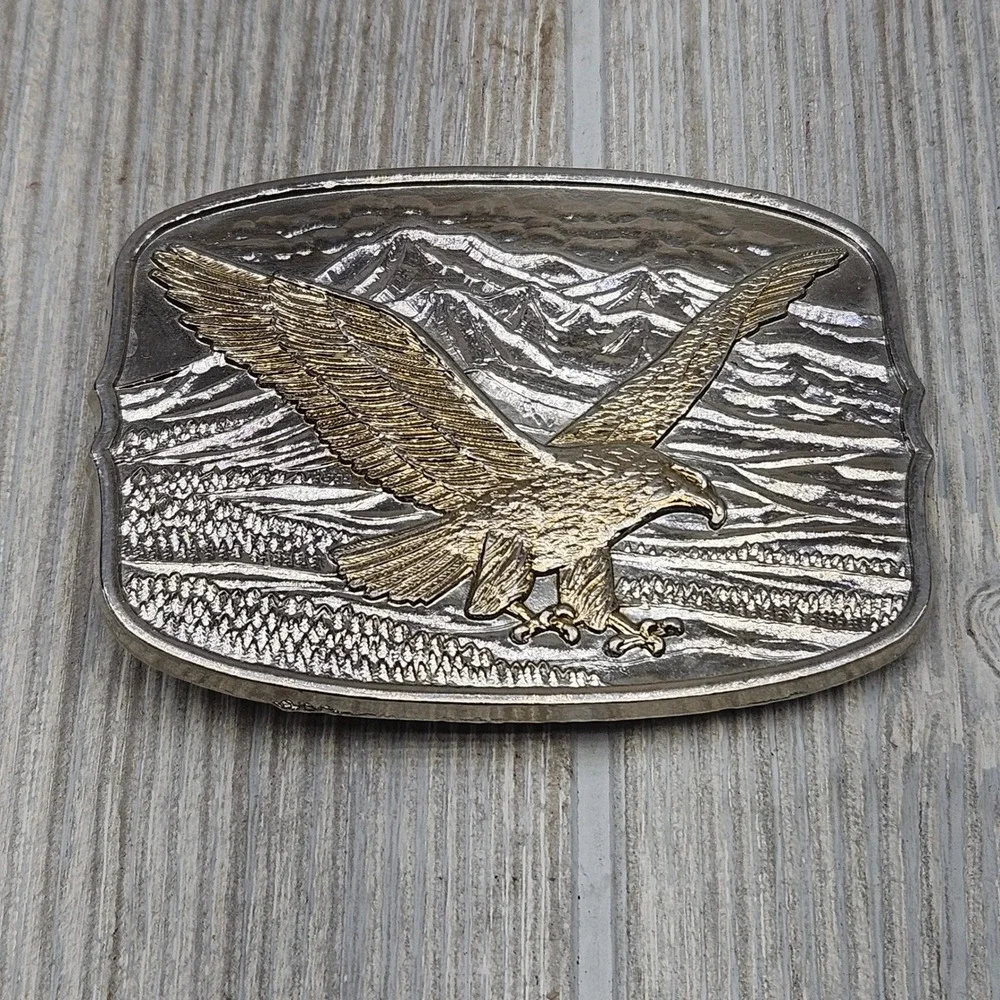 Vintage Two Tone Eagle Mountain Scene Belt Buckle Silver Gold Tone‎ 97388